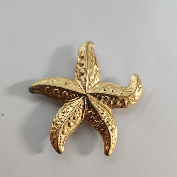 Handmade/Repurposed Assorted Unique Magnet Set - Picture 6 of 6